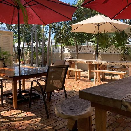 Authors Key West Guesthouse Exterior photo